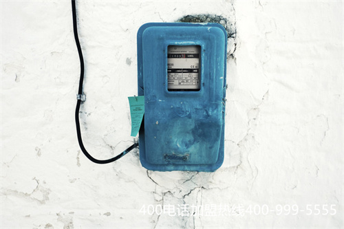 (聯(lián)通400電話是多少)(聯(lián)通助力商場(chǎng)拓寬商務(wù)空間 400電話助力企業(yè)營(yíng)銷)